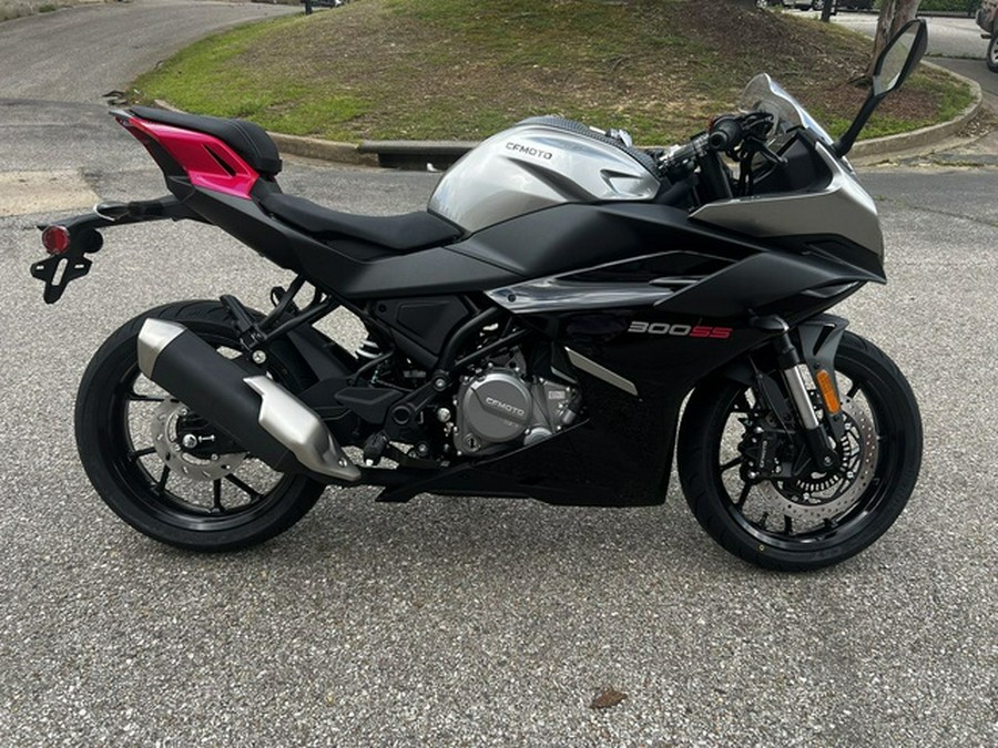 2025 CFMOTO 300SS