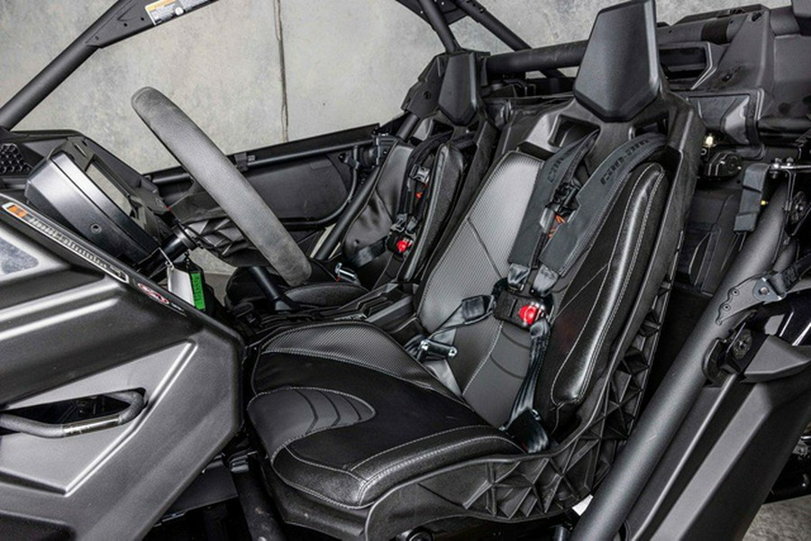 2026 Can-Am Maverick X3 X rs Turbo RR Triple Black_7.6 in.