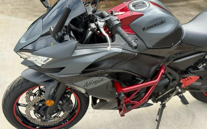 2024 Kawasaki Ninja® 650 KRT Edition ABS
