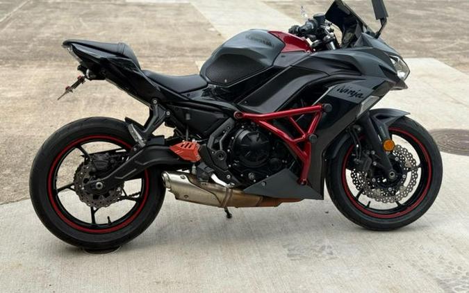 2024 Kawasaki Ninja® 650 KRT Edition ABS