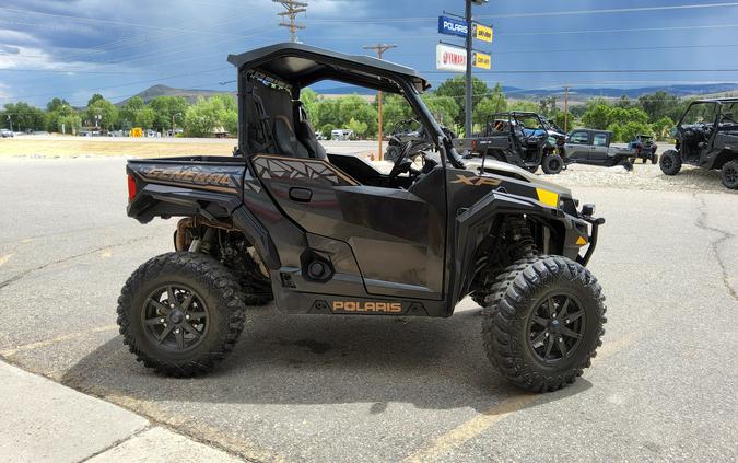 2022 POLARIS GENERAL XP 1000 DELUXE - BLACK CRYSTAL Black Crystal - UU4014