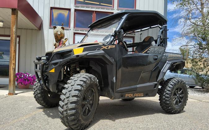 2022 POLARIS GENERAL XP 1000 DELUXE - BLACK CRYSTAL Black Crystal - UU4014