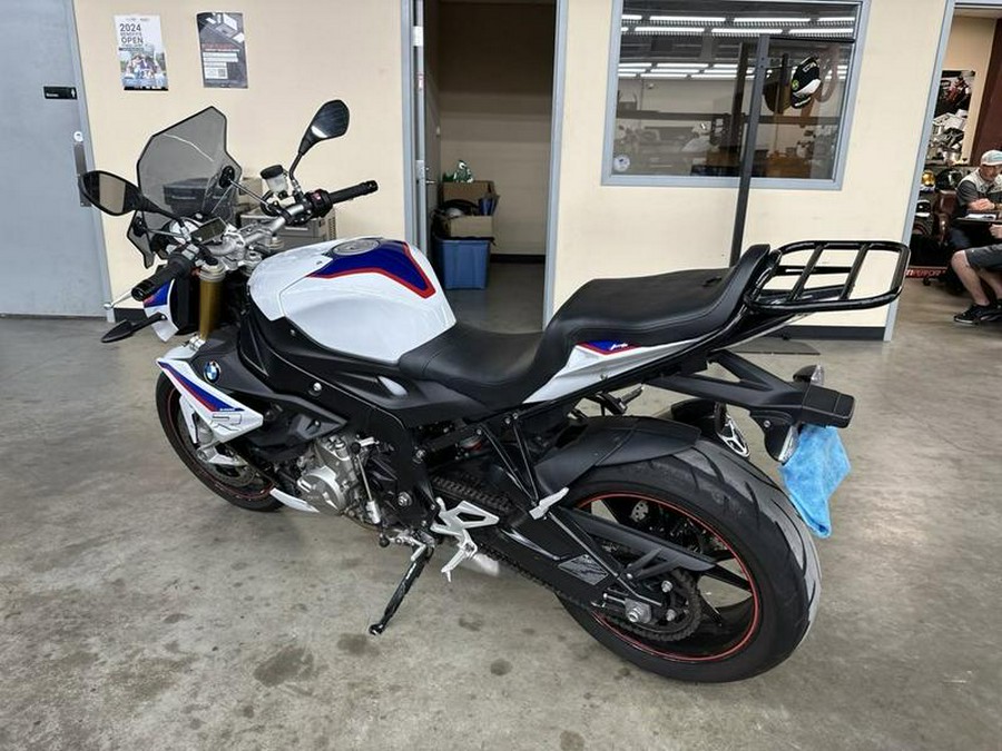 2020 BMW S 1000 R Light White / Racing Blue / Racing Red