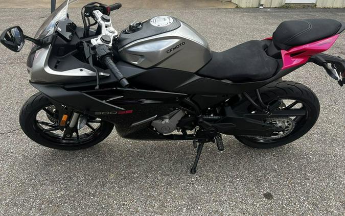2025 CFMOTO 300SS