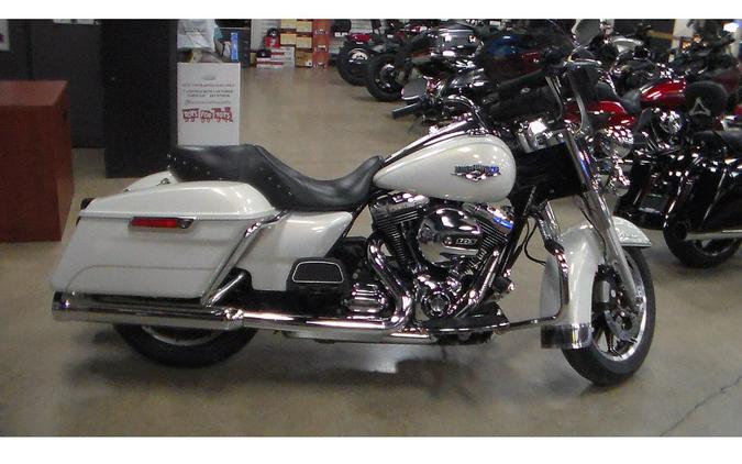 2015 Harley-Davidson® Road King® Base