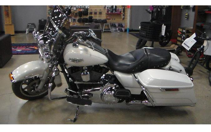 2015 Harley-Davidson® Road King® Base