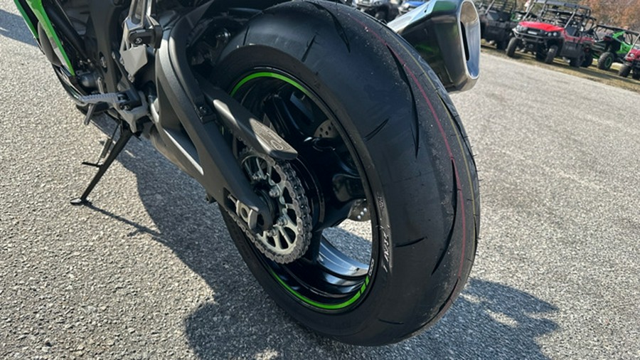 2025 Kawasaki NINJA ZX-10R KRT ED