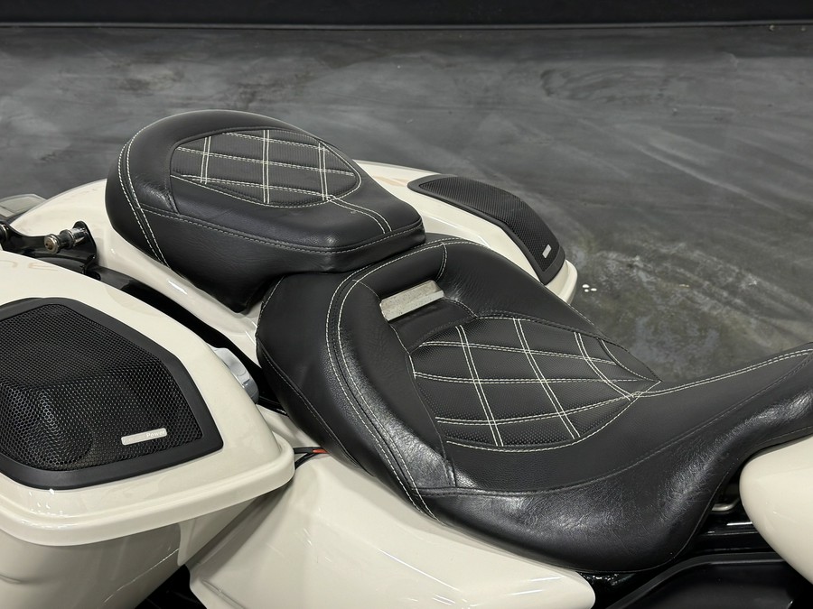 2023 HARLEY DAVIDSON ROAD GLIDE ST