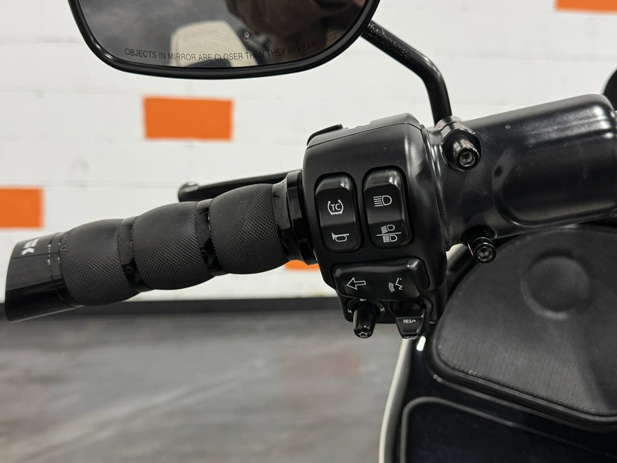 2023 HARLEY DAVIDSON ROAD GLIDE ST