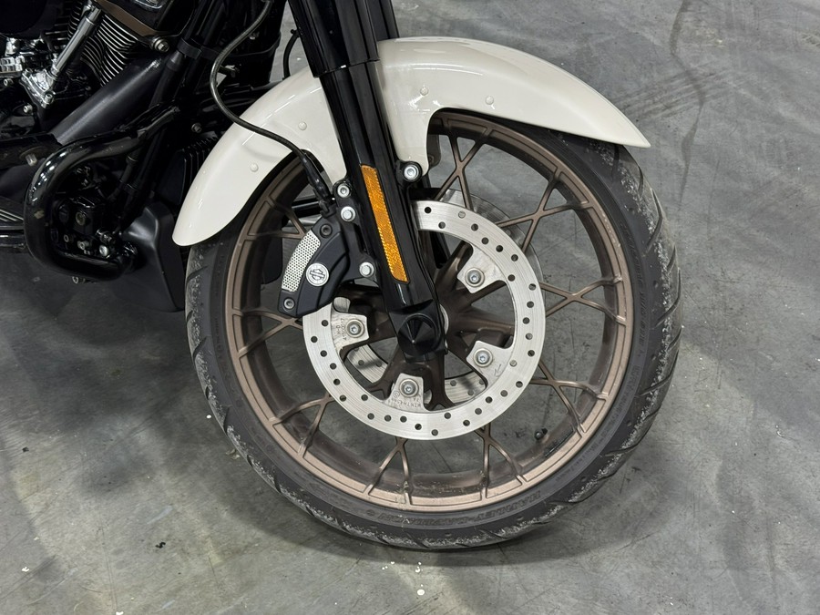 2023 HARLEY DAVIDSON ROAD GLIDE ST