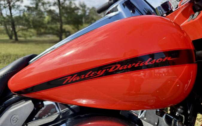 2013 CVO™ Road Glide® Custom FLTRXSE2