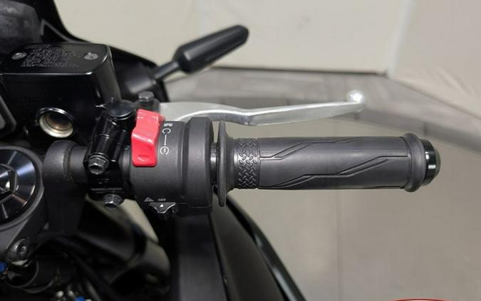 2025 Yamaha YZF R3