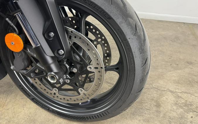 2025 Triumph DAYTONA 660 Satin Granite / Satin Jet Black - BU0096
