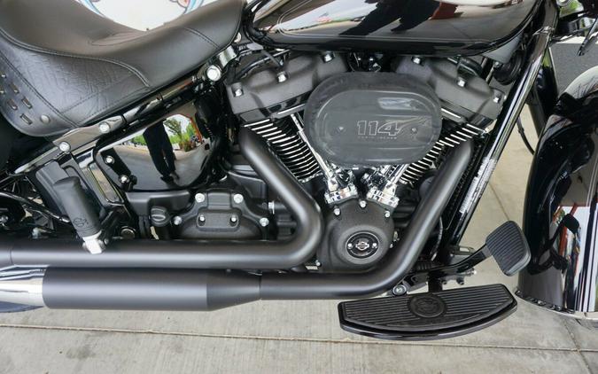 2024 Harley-Davidson Heritage Classic Vivid Black - Black Finish