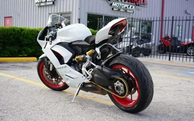 2022 Ducati Panigale V2