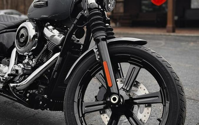 2026 Harley-Davidson® Street Bob® Dark Billiard Gray Chrome Cast Wheels
