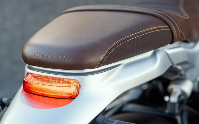 2023 QJMotor SRV550 silver