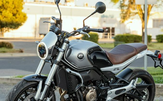 2023 QJMotor SRV550 silver