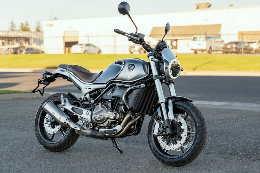 2023 QJMotor SRV550 silver