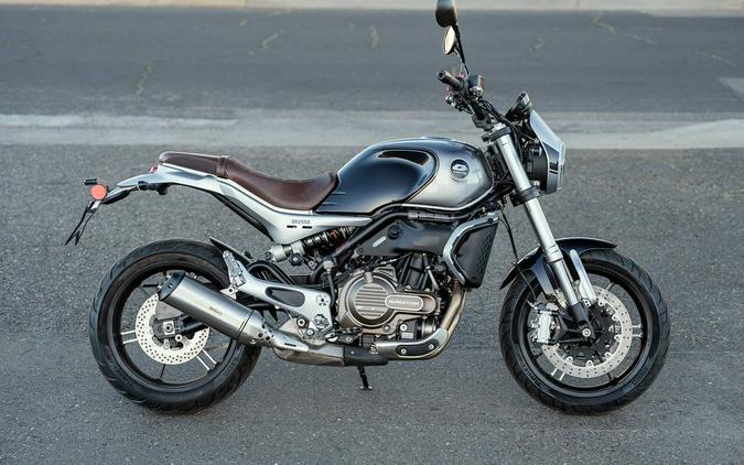 2023 QJMotor SRV550 silver