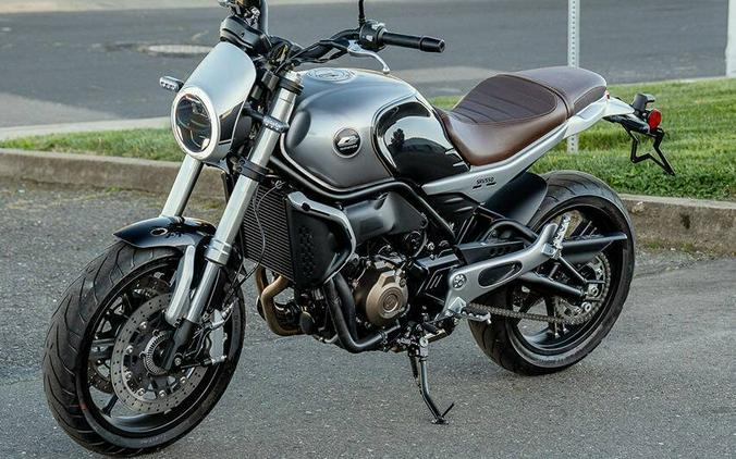 2023 QJMotor SRV550 silver