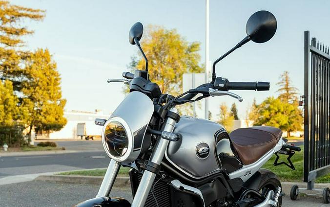 2023 QJMotor SRV550 silver