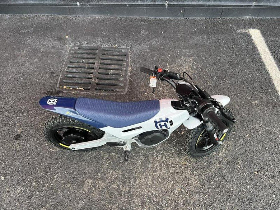 2024 Husqvarna® EE 2