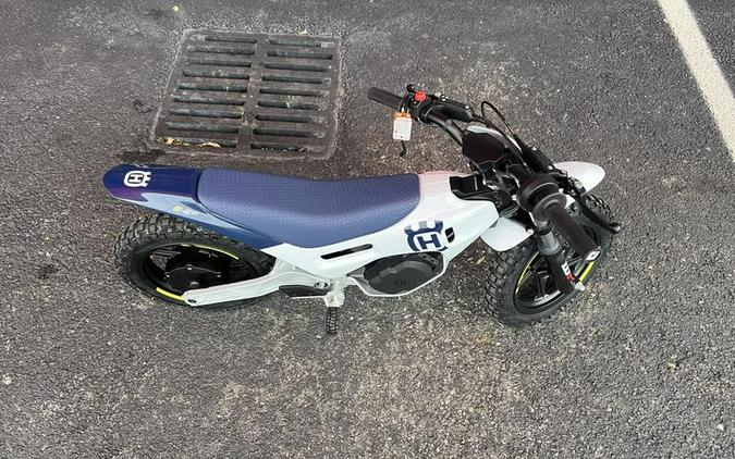 2024 Husqvarna® EE 2