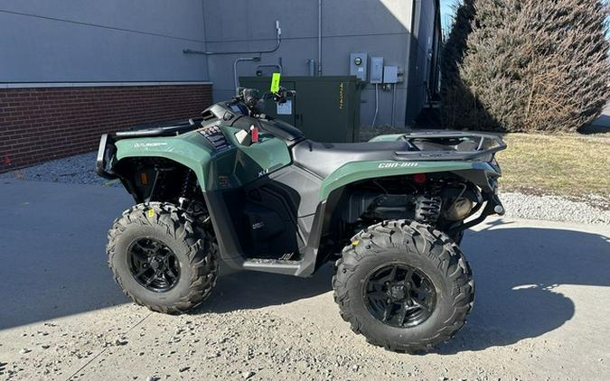 2023 Can-Am Outlander Pro XU HD7