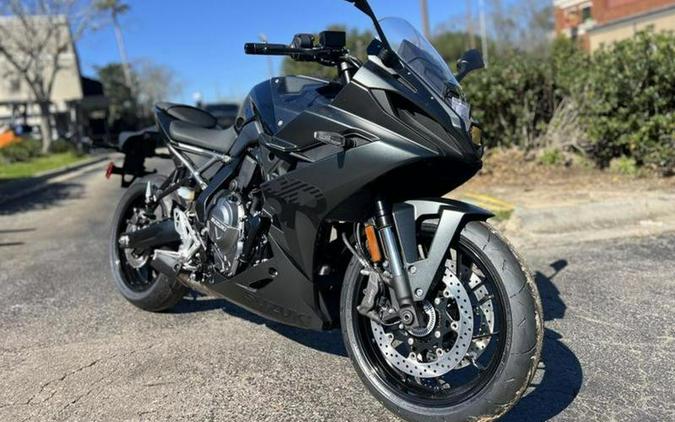 2025 Suzuki GSX-8R