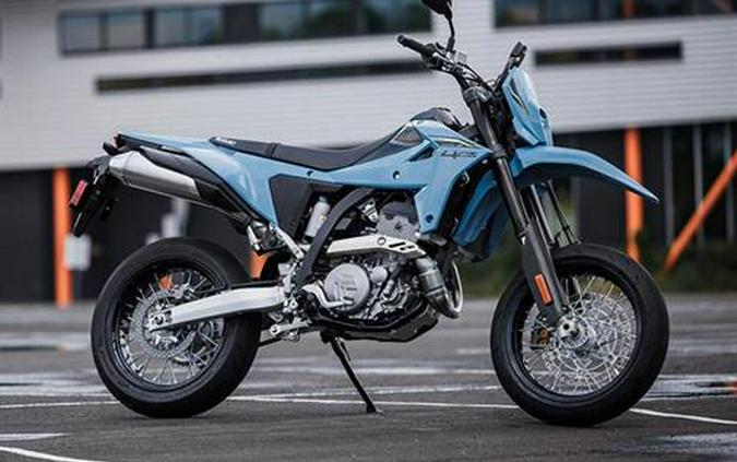 2027 Suzuki DR-Z4SM