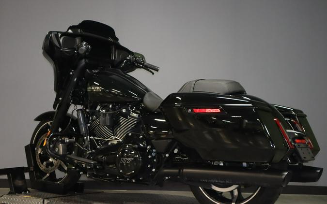 2024 Harley-Davidson Street Glide (FLHX)