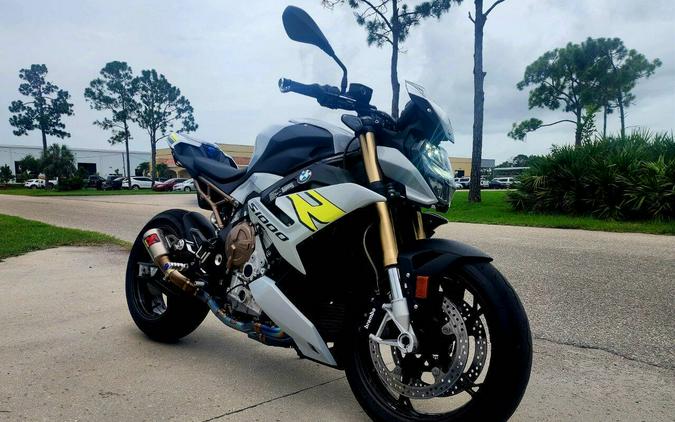 2022 BMW S 1000 R