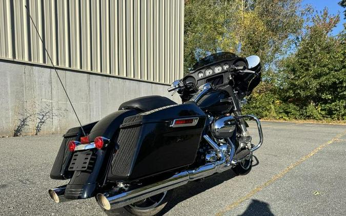 2021 Harley-Davidson® FLHX - Street Glide®