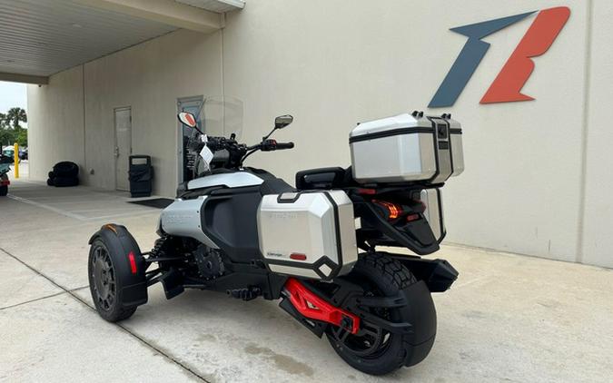 2025 Can-Am Canyon XT