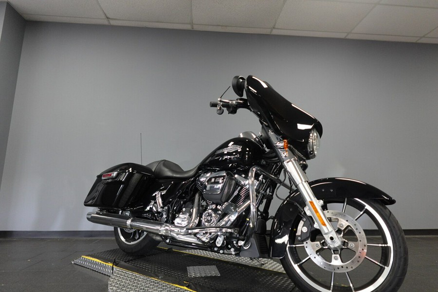 2023 Harley-Davidson Street Glide