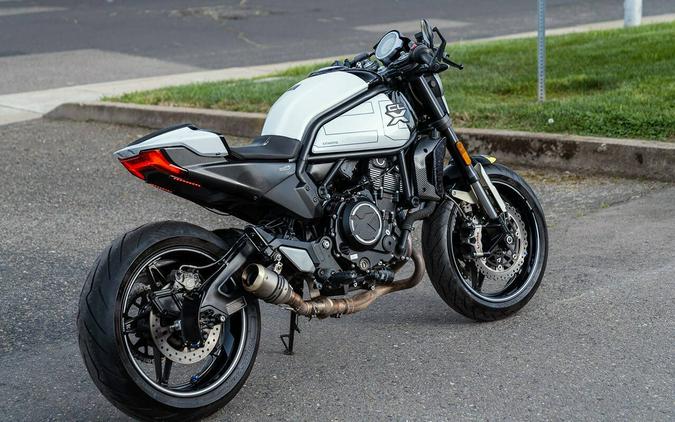 2022 CFMOTO 700CL-X Sport