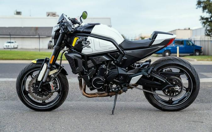 2022 CFMOTO 700CL-X Sport
