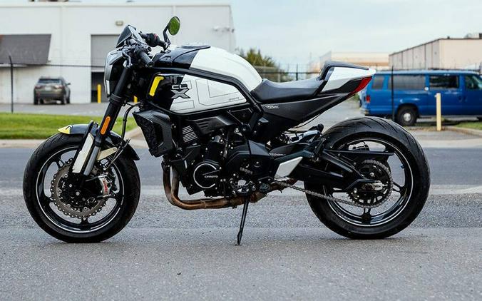 2022 CFMOTO 700CL-X Sport