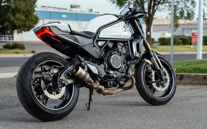 2022 CFMOTO 700CL-X Sport
