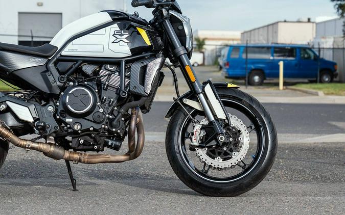 2022 CFMOTO 700CL-X Sport