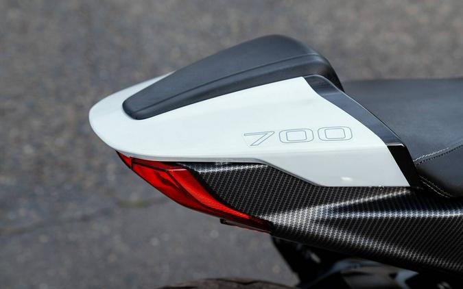 2022 CFMOTO 700CL-X Sport