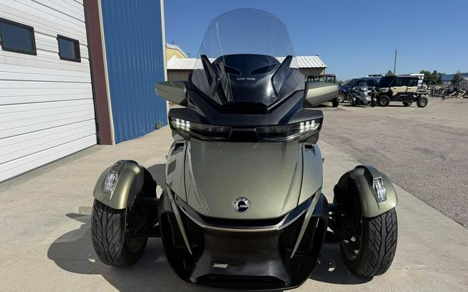 2021 Can-Am® Spyder® RT Sea To Sky SE6