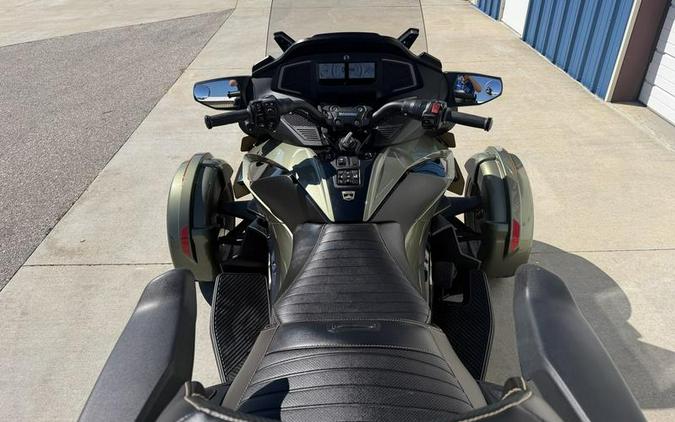 2021 Can-Am® Spyder® RT Sea To Sky SE6