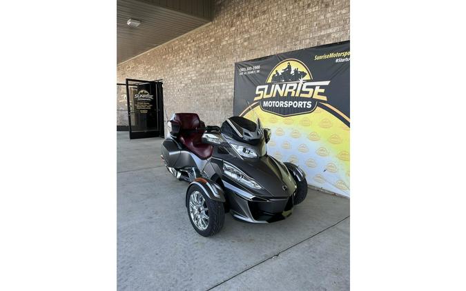 2014 Can-Am Spyder® RT - SE6