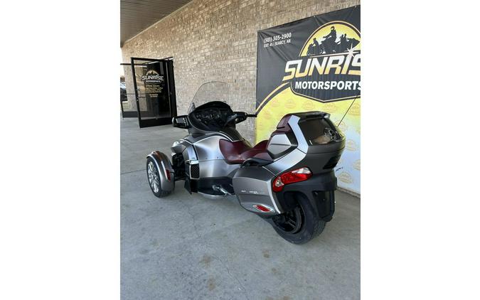 2014 Can-Am Spyder® RT - SE6