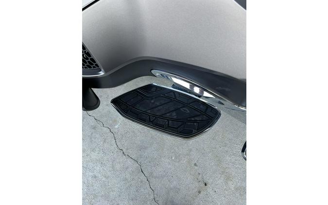 2014 Can-Am Spyder® RT - SE6