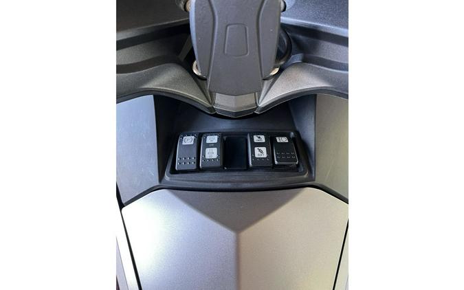 2014 Can-Am Spyder® RT - SE6