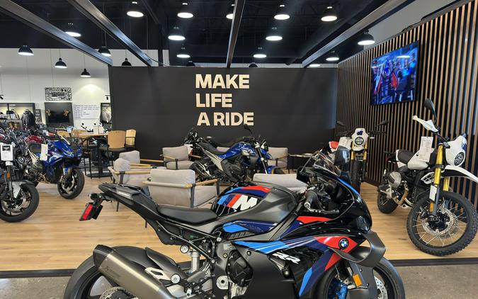 2026 BMW M 1000 RR - BLACK STORM METALLIC