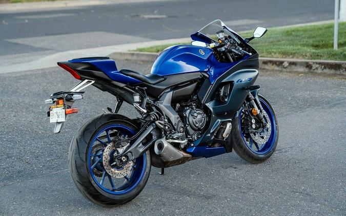 2023 Yamaha YZF-R7 Blue